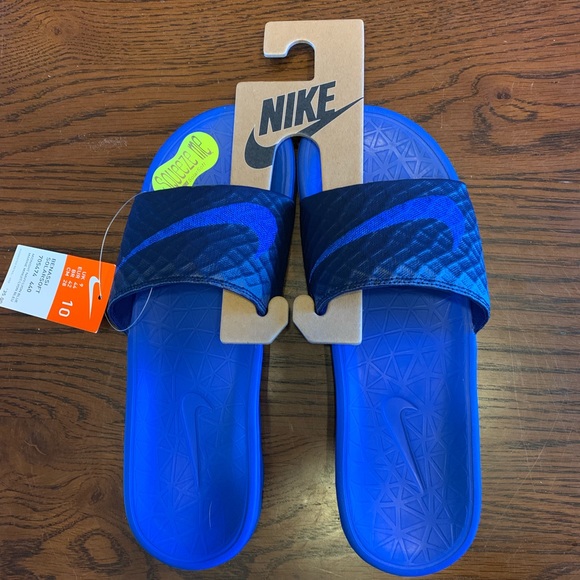 Mens Size Nike Benassi Solarsoft Slides 
